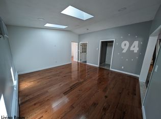 94 Andem St #1, Providence, RI 02908