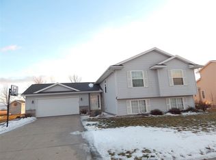 1940 E Pacific St, Ely, IA 52227