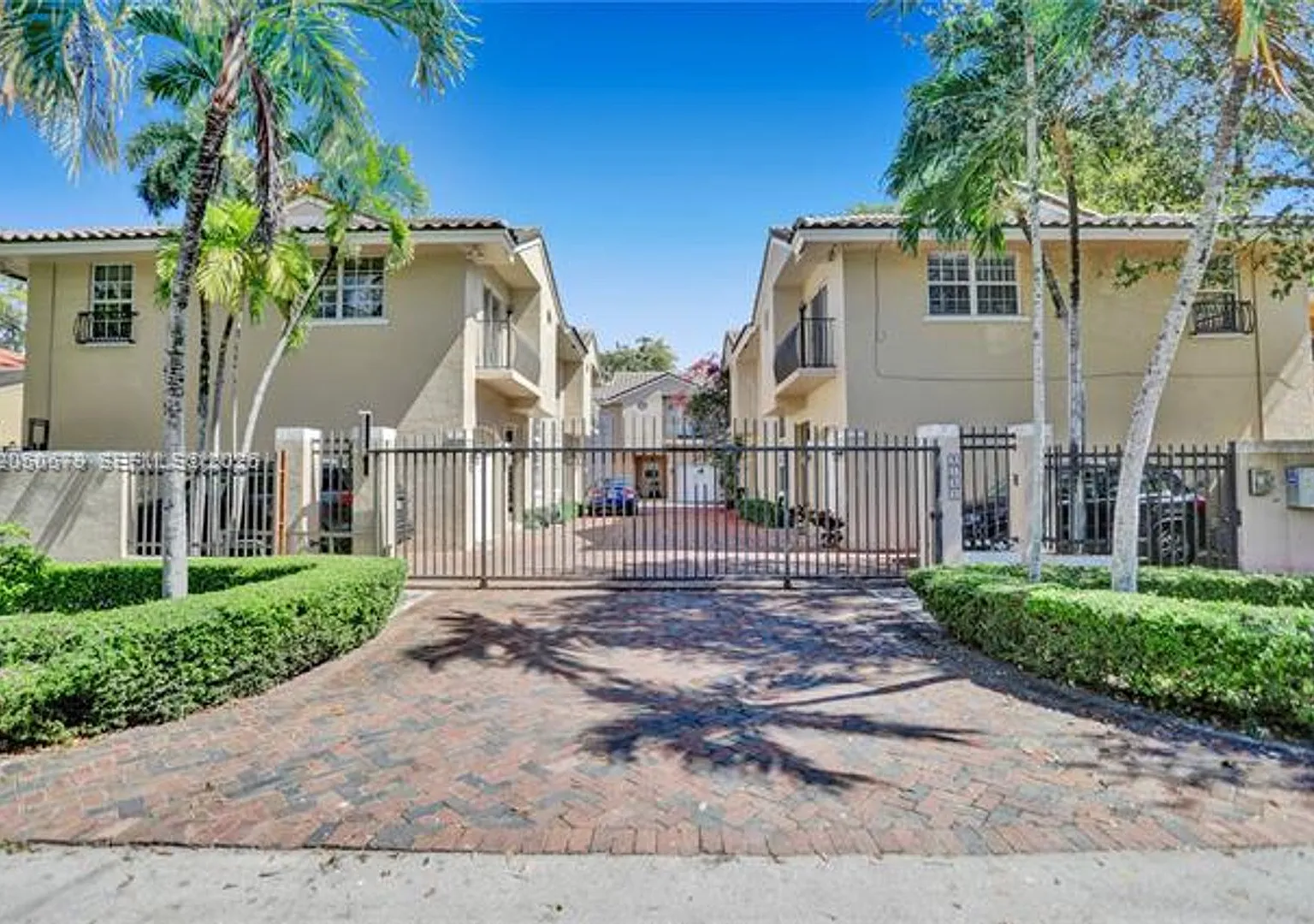 3135 Gifford Ln # 3135, Miami, FL 33133 — Photo 3