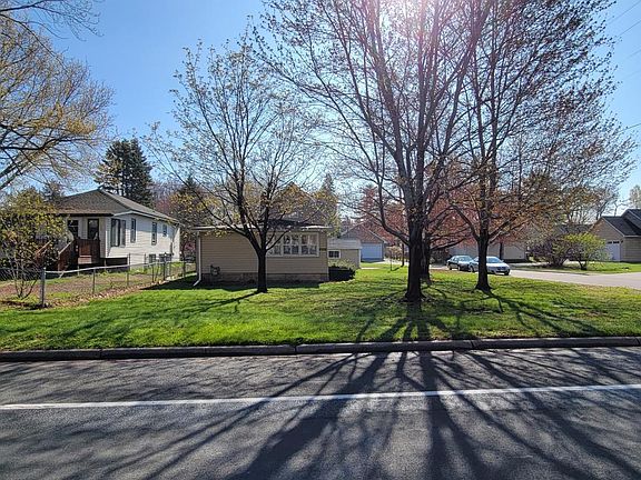 5th image of 4958 Stewart Ave