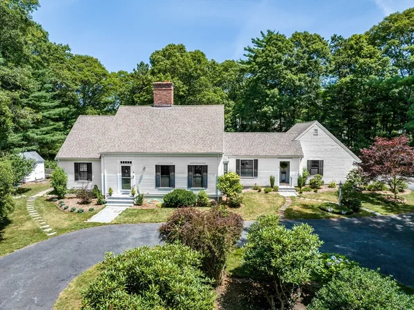 18 Calico Ln, Barnstable, MA 02630