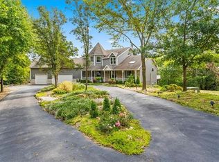 2411 S Crenshaw Rd, Independence, MO 64057