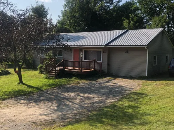 16 School Street, Livermore Falls, ME 04254