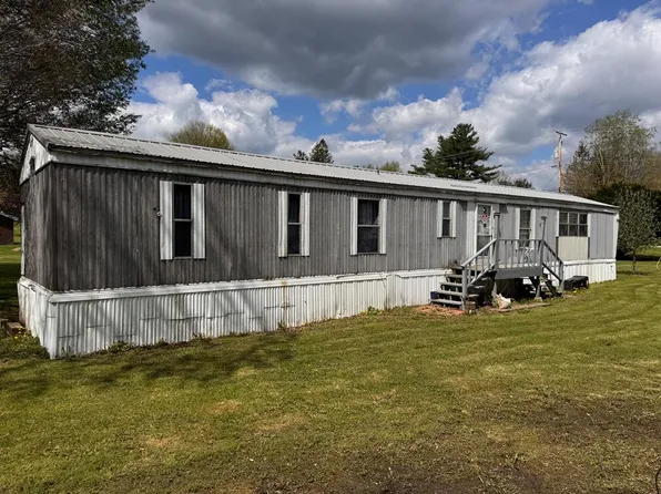 1270 Meadville Rd, Titusville, PA 16354