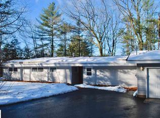 1709 Alpine Dr, Traverse City, MI 49686