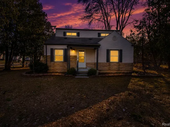 14888 Sunbury St, Livonia, MI 48154
