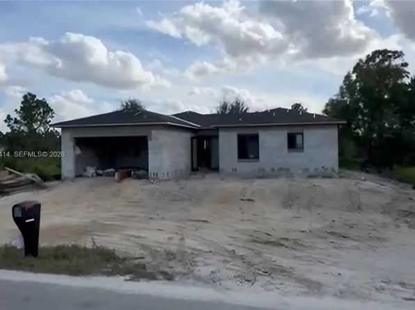 2917 22nd St W, Lehigh Acres, FL 33971