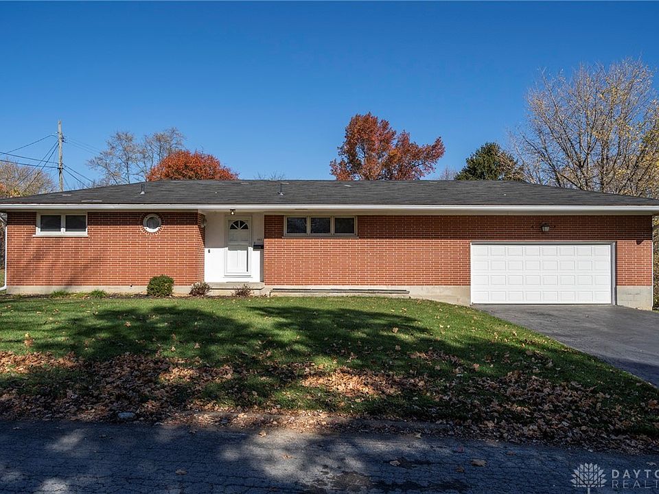 1st image of 102 E Josie Ave