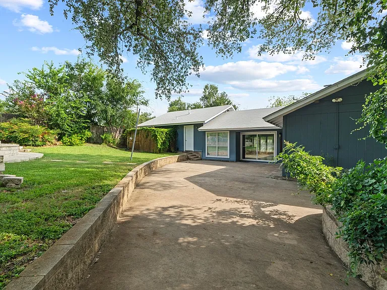 2505 Wilke Dr — Photo 22