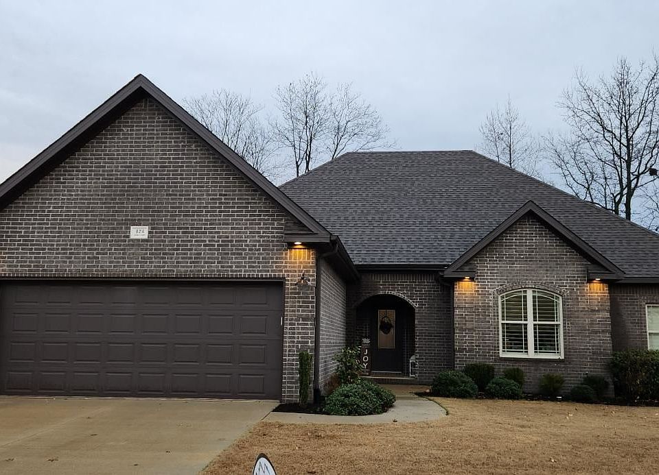1st image of 824 Oriole Ct
