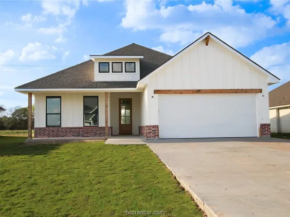 455 Brazos Bnd, Snook, TX 77878