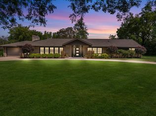 7816 N Regent Rd, Fox Pt, WI 53217