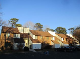 2 Country Juniper Ln, Egg Harbor Township, NJ 08234