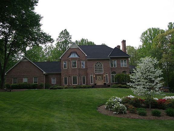 4th image of 7244 Archlaw Dr