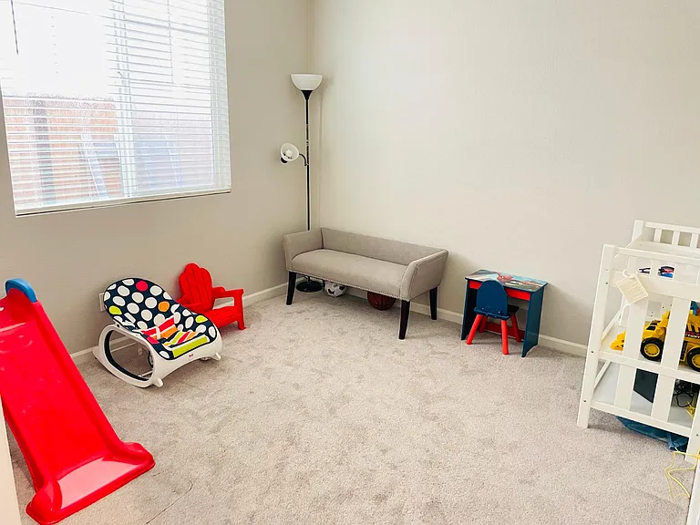 291 E Phelps Dr — Photo 11