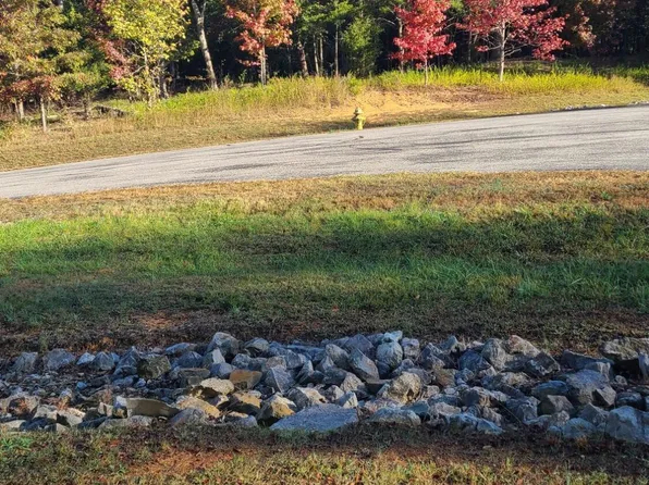 1613 New Hope Rd, Rockwood, TN 37854