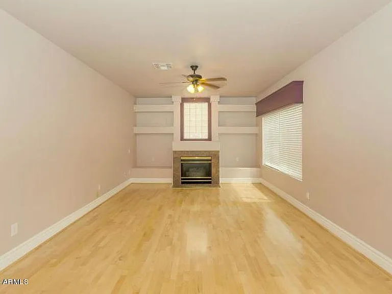 16821 S 25th Pl — Photo 4