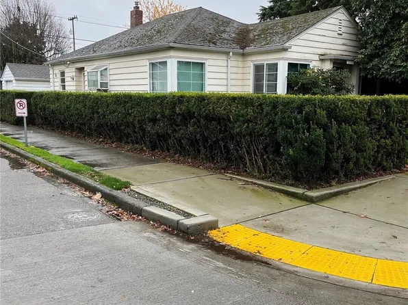 6900 S Flora Avenue, Seattle, WA 98108