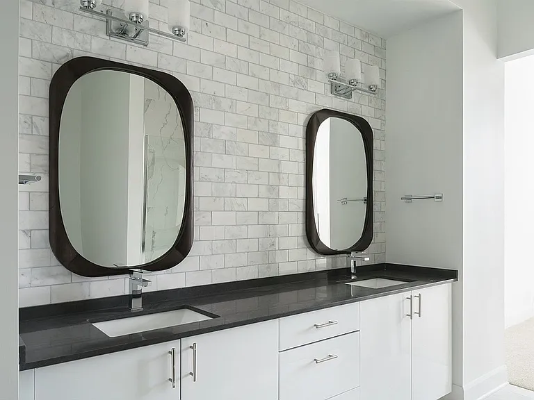 Vanity BV North