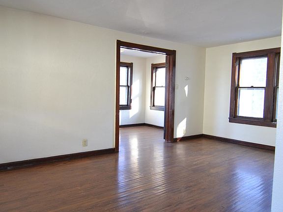 2nd image of 712 Grant Ave