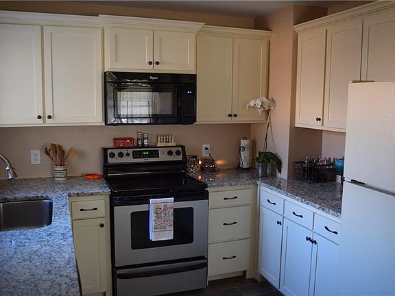 5th image of 6605 NW 125th St