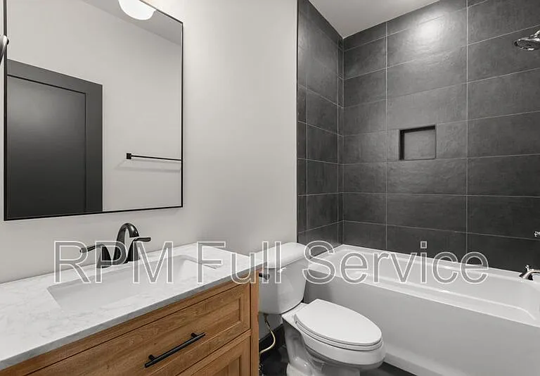 2400 Buchanan St #2400B — Photo 18