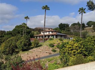 130 S Ridge Dr, Fallbrook, CA 92028