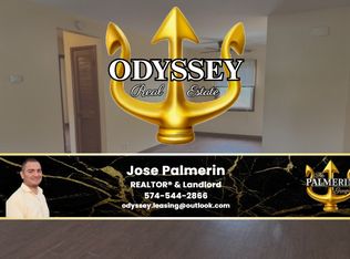 501-501 Roosevelt Rd #C, Valparaiso, IN 46383