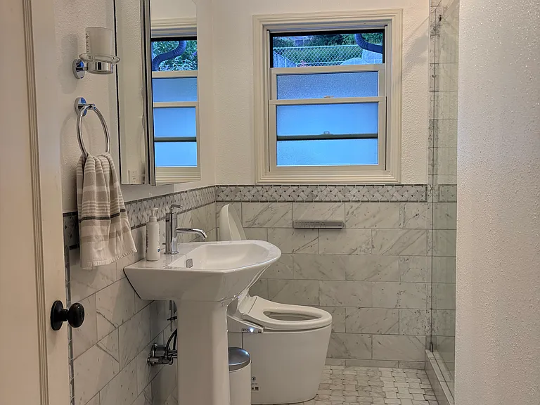 1428 Mountain Blvd — Photo 4