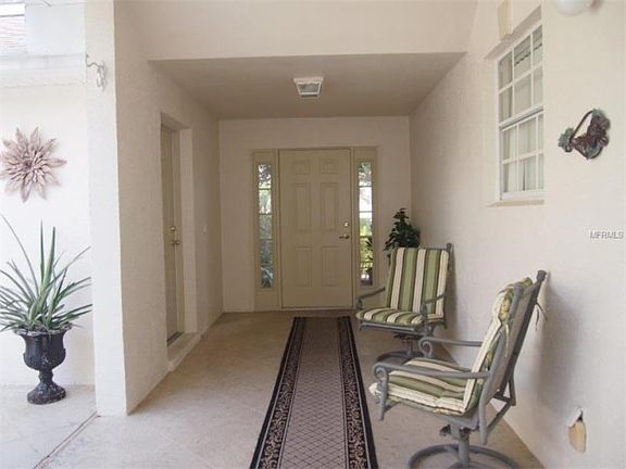 3rd image of 3900 Allamanda Ct