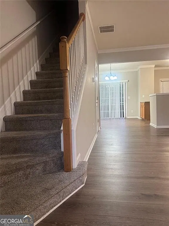 3 bed, 2.5 bath, 1460 sqft, $1,800 — Photo 4