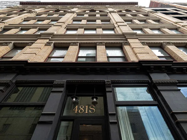 481 Washington Street 3S image 12 of 12