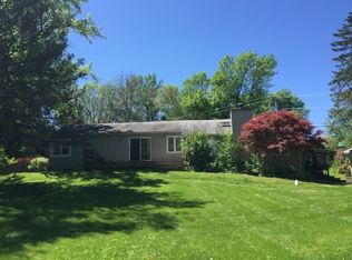 1200 S Grove Ave, Barrington, IL 60010