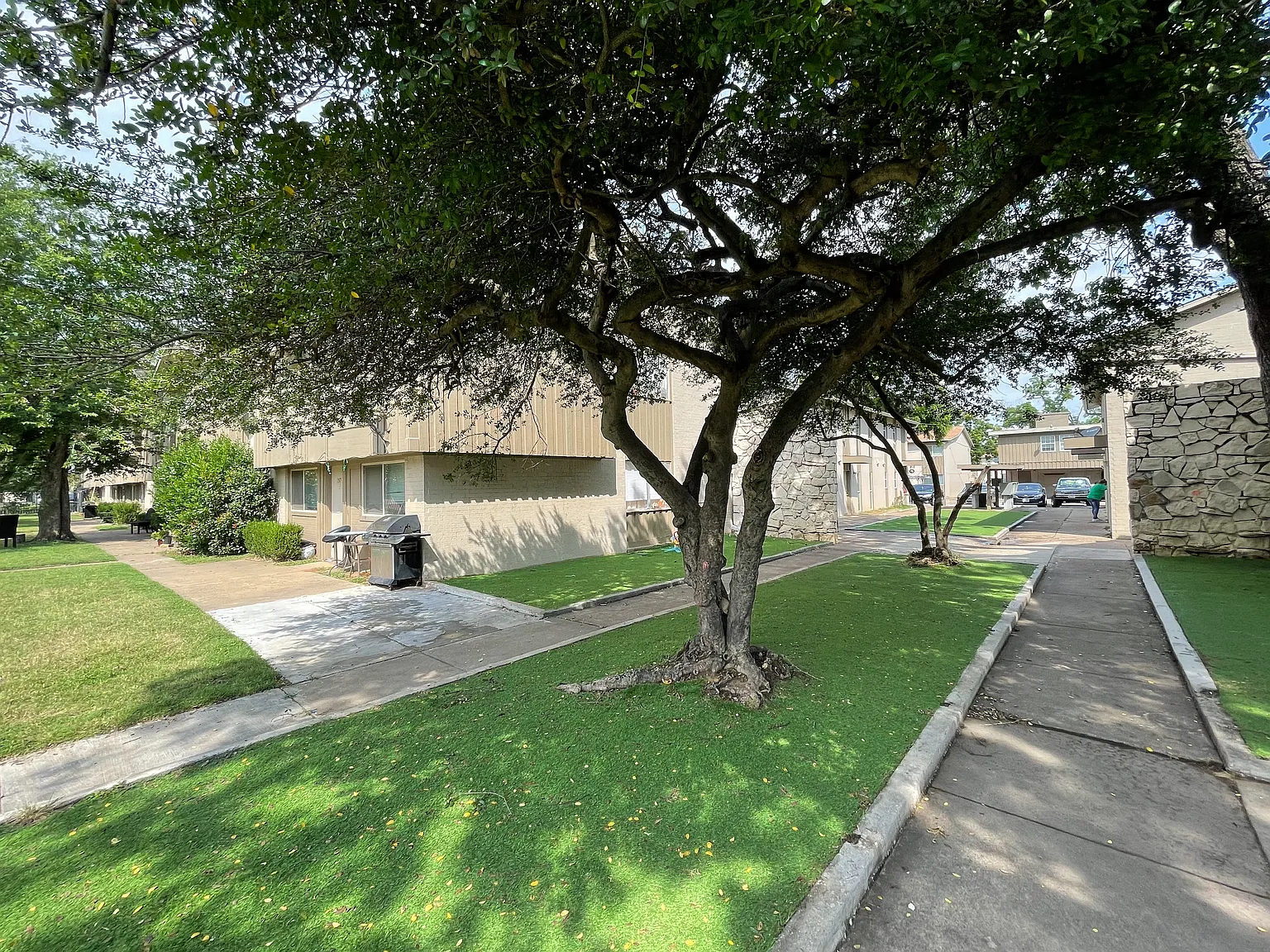 Westwood — Photo 4