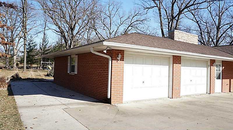 1st image of 7906 Wildwood Ln