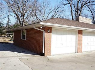 7906 Wildwood Ln, Toddville, IA 52341