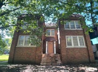 905 N Sheridan Rd, Peoria, IL 61606