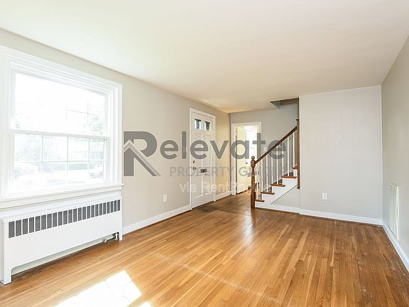 5th image of 6522 W Franklin St