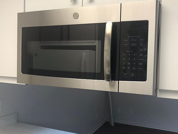 Kitchen microwave