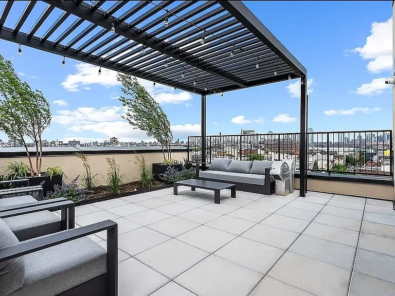 161 Meserole Ave #5D — Photo 10