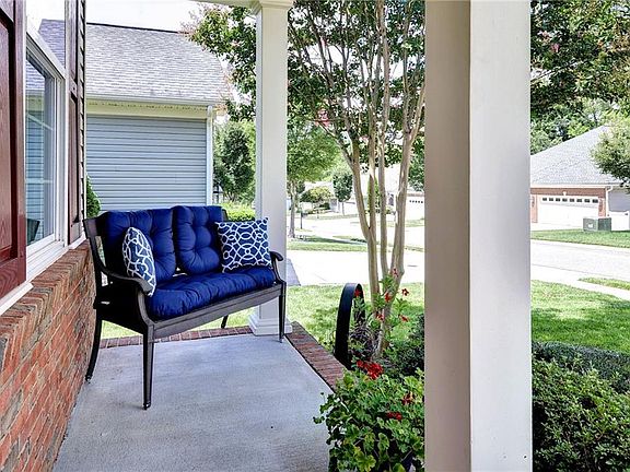 4th image of 4128 Winthrop Cir