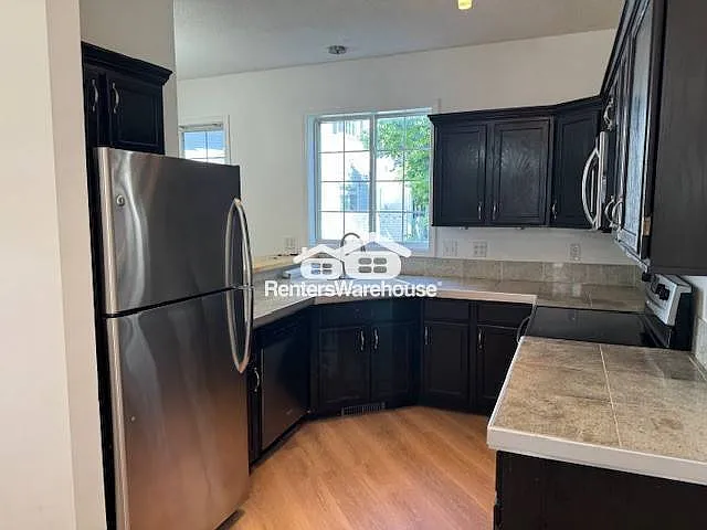 2088 Mainstreet — Photo 3