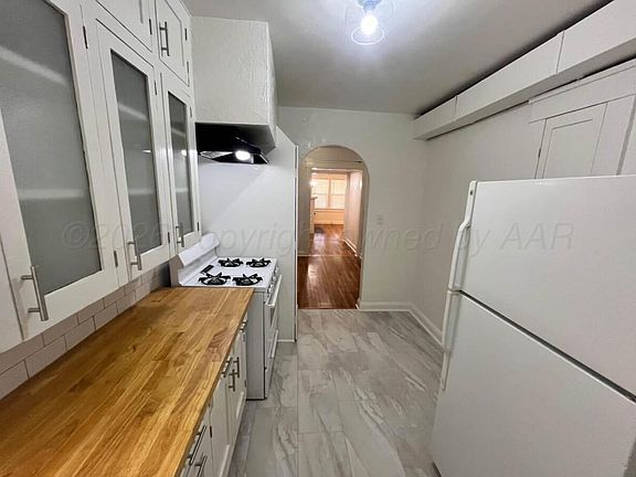 4th image of 701 SW 15th Ave