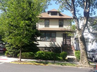 402 Greenmount Ave, Cliffside Park, NJ 07010