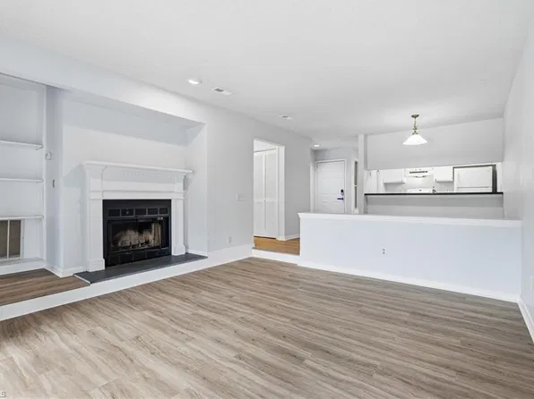 239 Oakwood Ct, Winston Salem, NC 27103