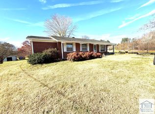 52 Via Ct, Fieldale, VA 24089