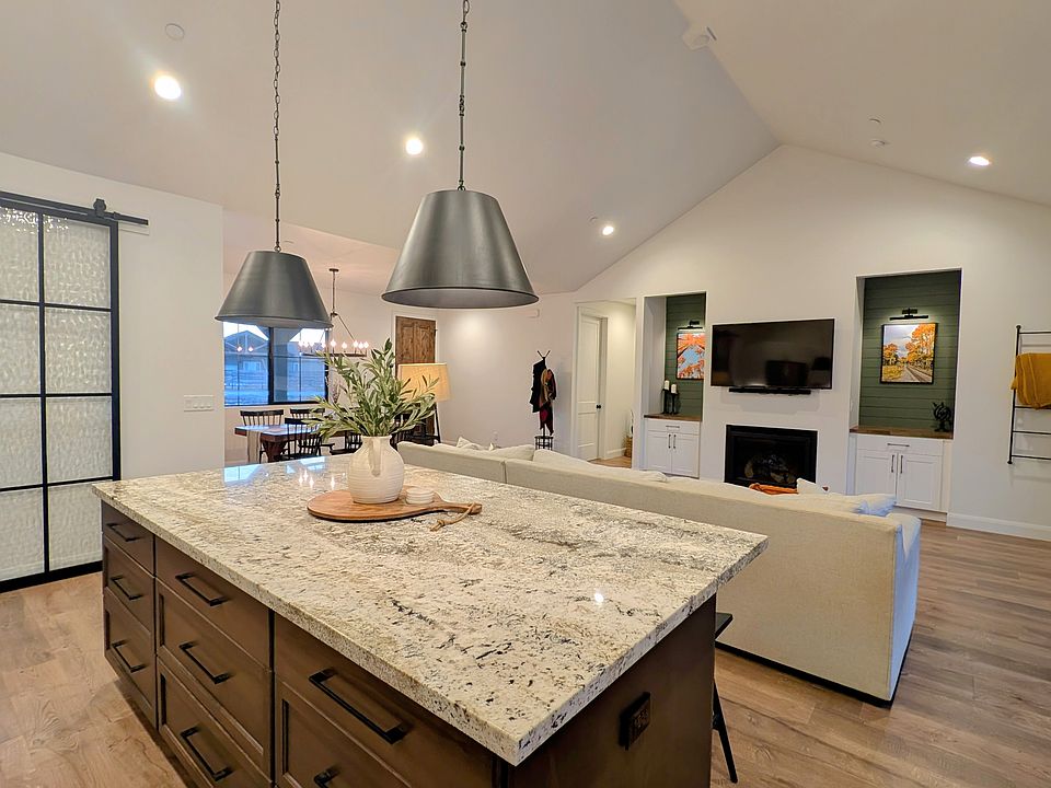 1st image of 4801 W Laskin Trl