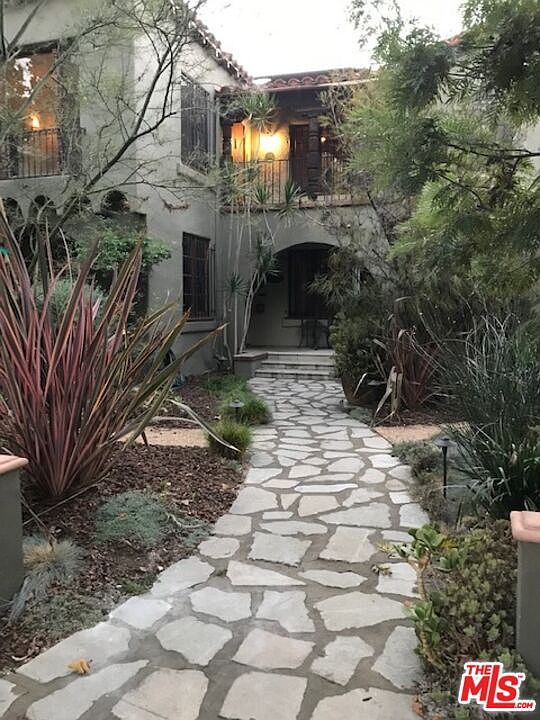 1st image of 815 N Harper Ave