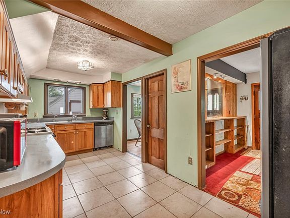 4th image of 14706 Beechwood Dr
