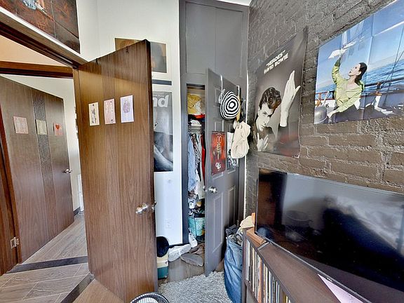 3rd image of 85 Pitt St APT 21A